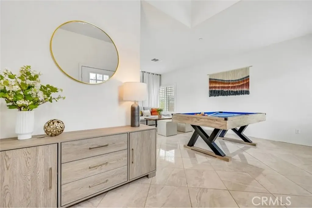 10995 Coalinga Avenue Montclair CA 91763