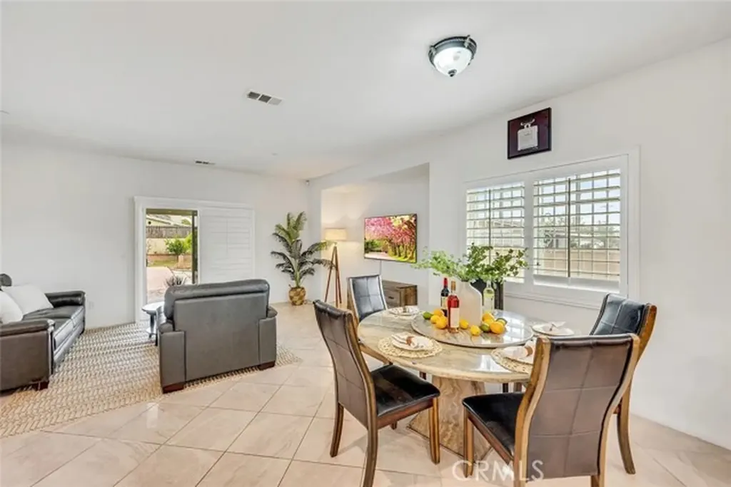 10995 Coalinga Avenue Montclair CA 91763