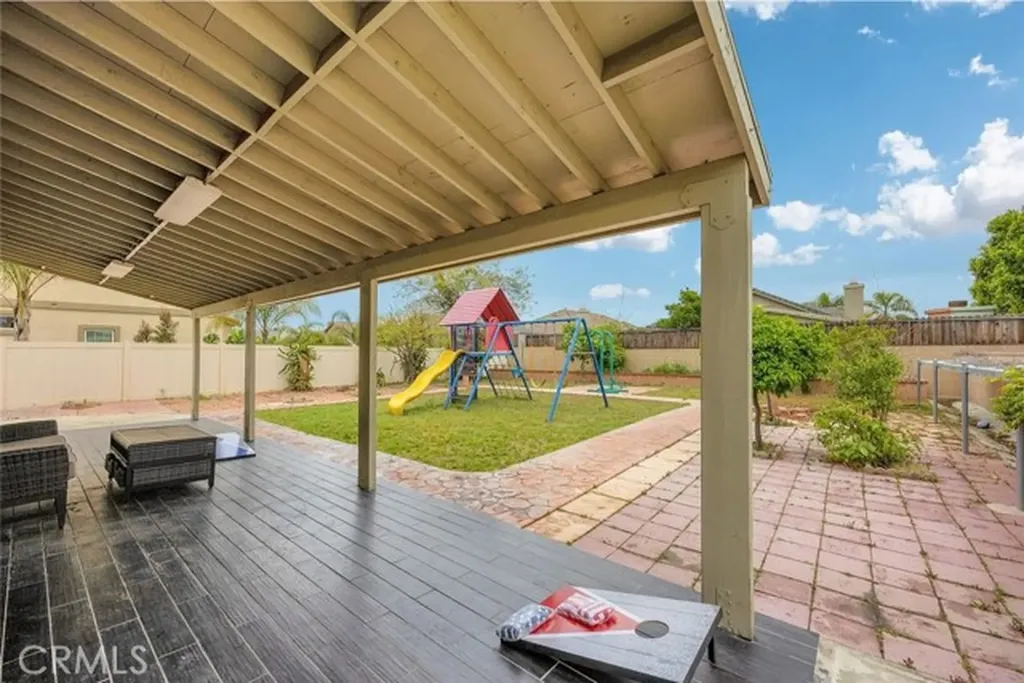 10995 Coalinga Avenue Montclair CA 91763