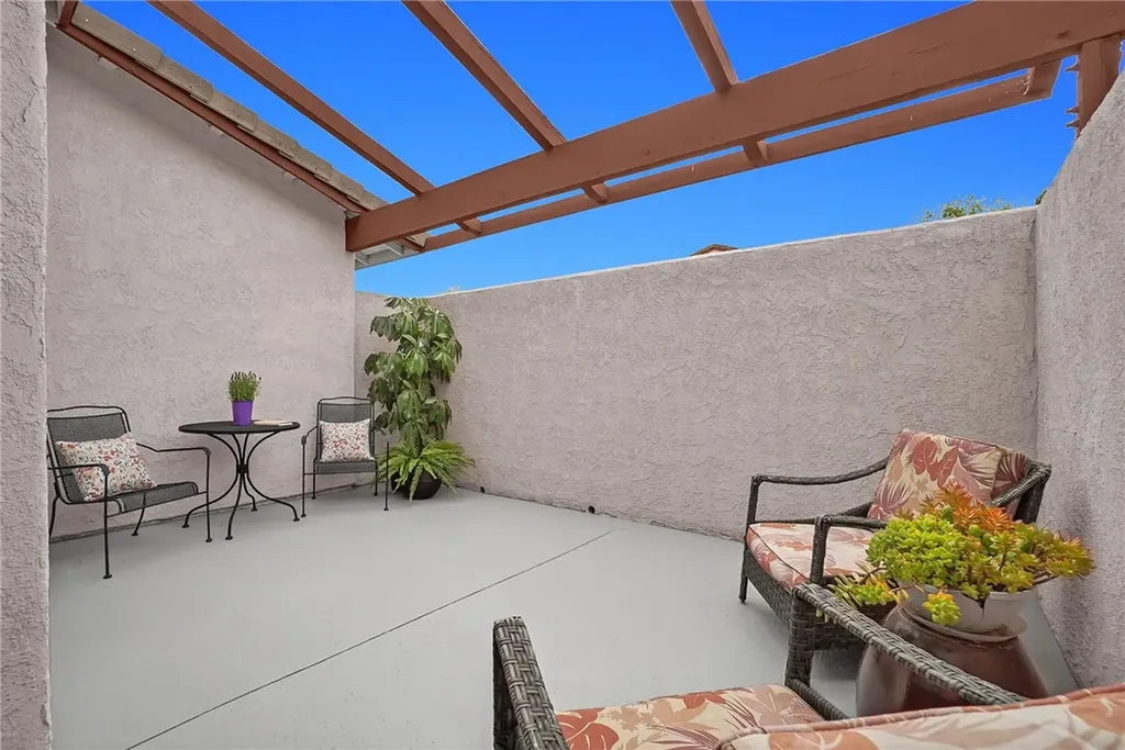 10978 Buckingham Way Montclair CA 91763
