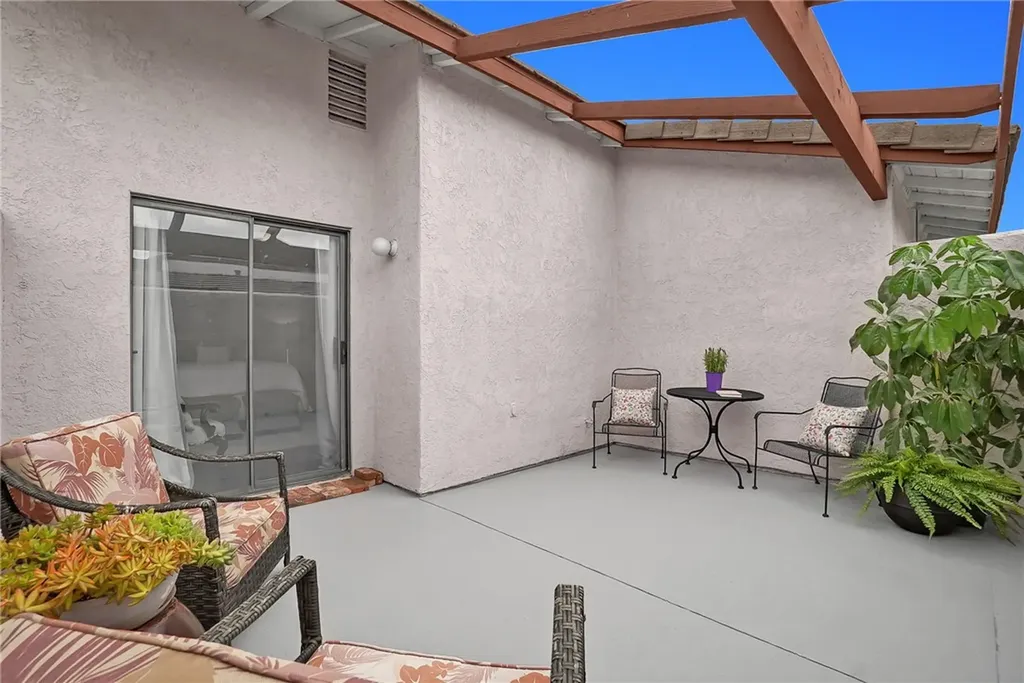 10978 Buckingham Way Montclair CA 91763