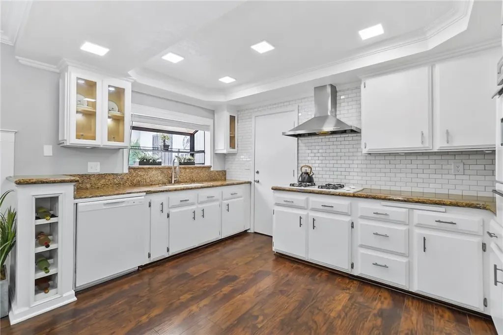 10978 Buckingham Way Montclair CA 91763