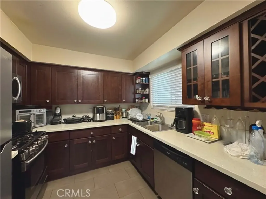 9382 Shadowood Drive Montclair CA 91763