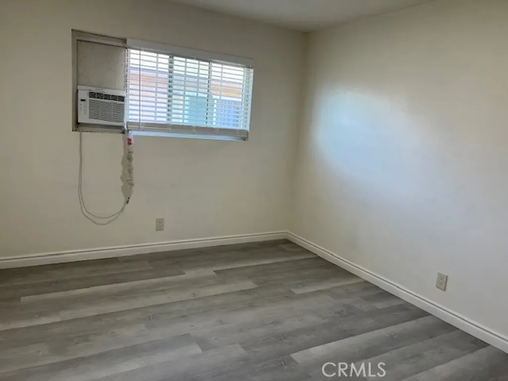 4594 Bandera Montclair CA 91763