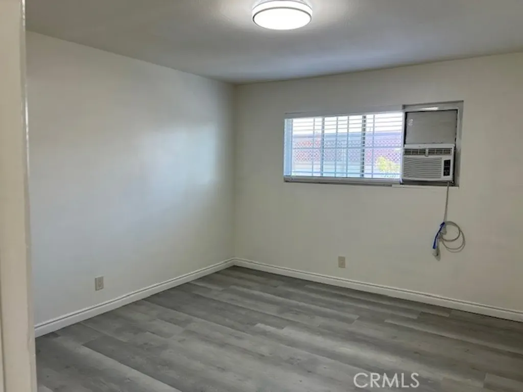 4594 Bandera Montclair CA 91763