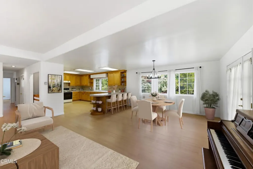 15811 Calle El Capitan Green Valley CA 91390