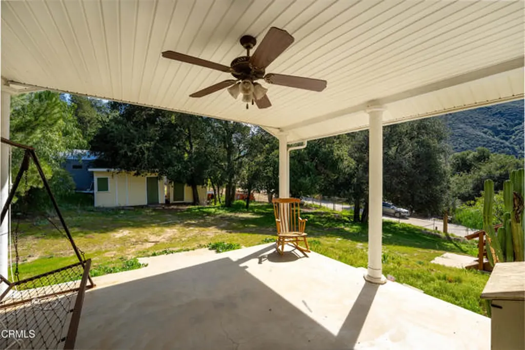 15811 Calle El Capitan Green Valley CA 91390