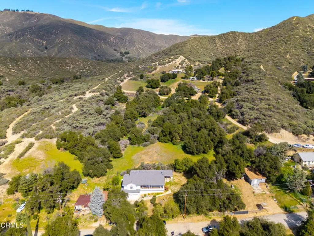 15811 Calle El Capitan Green Valley CA 91390