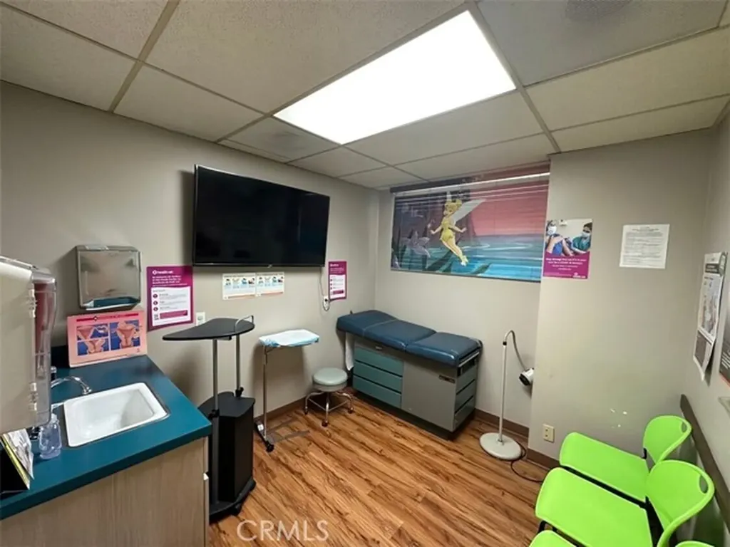 4950 San Bernardino Street Montclair CA 91763