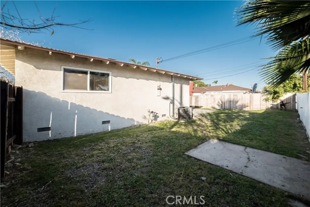 5555 Caroline Street Montclair CA 91763
