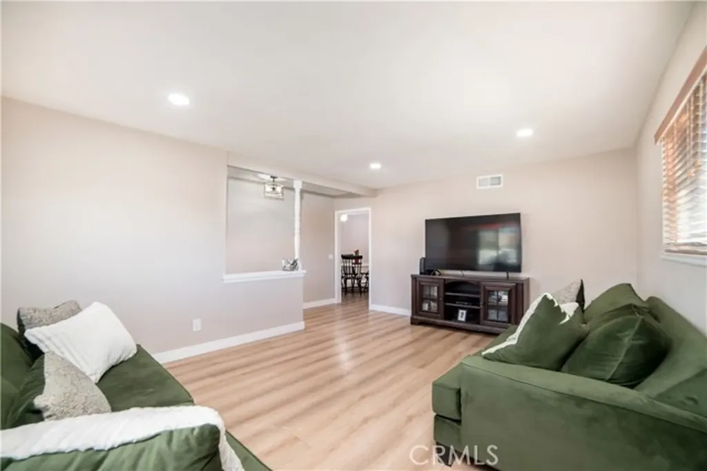 5555 Caroline Street Montclair CA 91763
