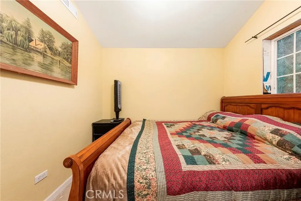 39100 Calle Essencial Green Valley CA 91390