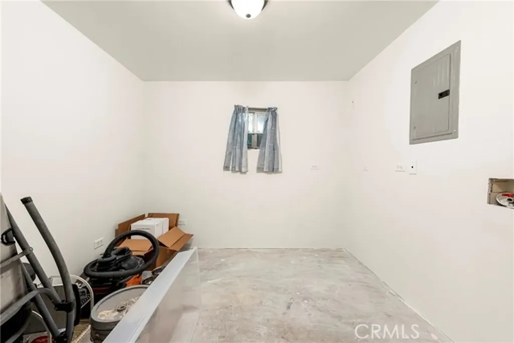 39100 Calle Essencial Green Valley CA 91390