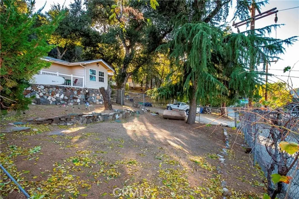 39100 Calle Essencial Green Valley CA 91390