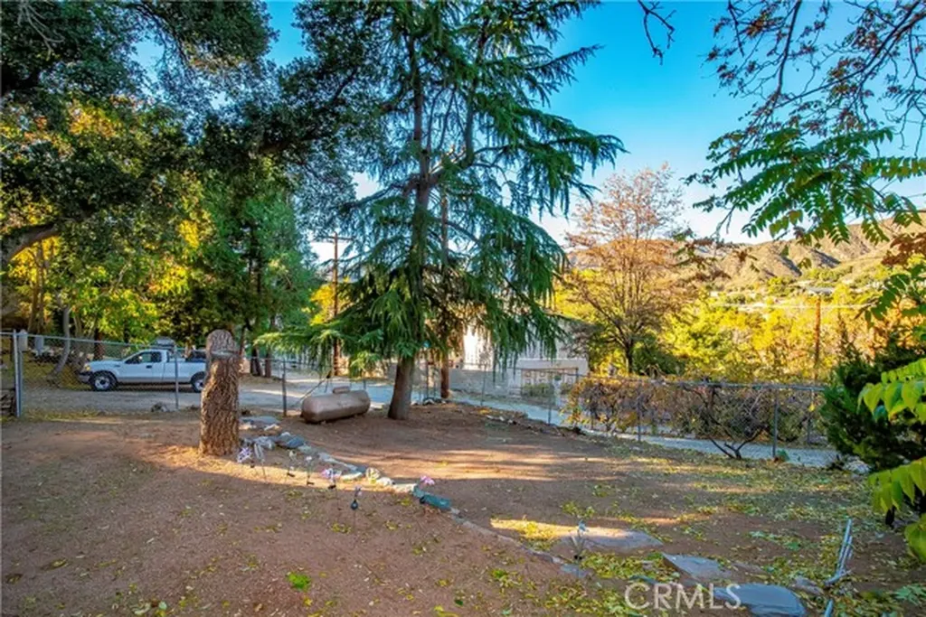 39100 Calle Essencial Green Valley CA 91390