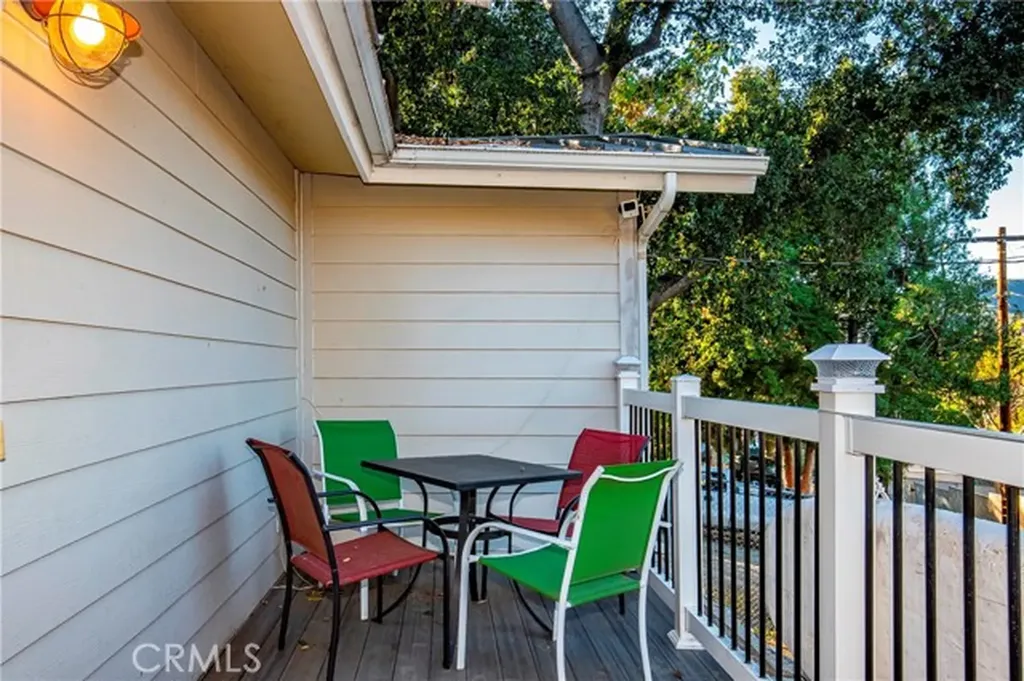 39100 Calle Essencial Green Valley CA 91390