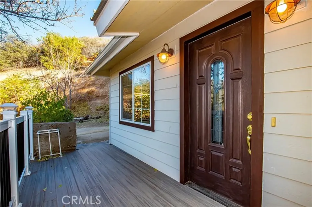 39100 Calle Essencial Green Valley CA 91390