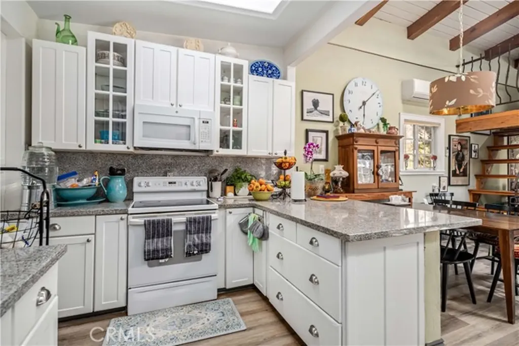 16029 Calle Hermosa Green Valley CA 91390