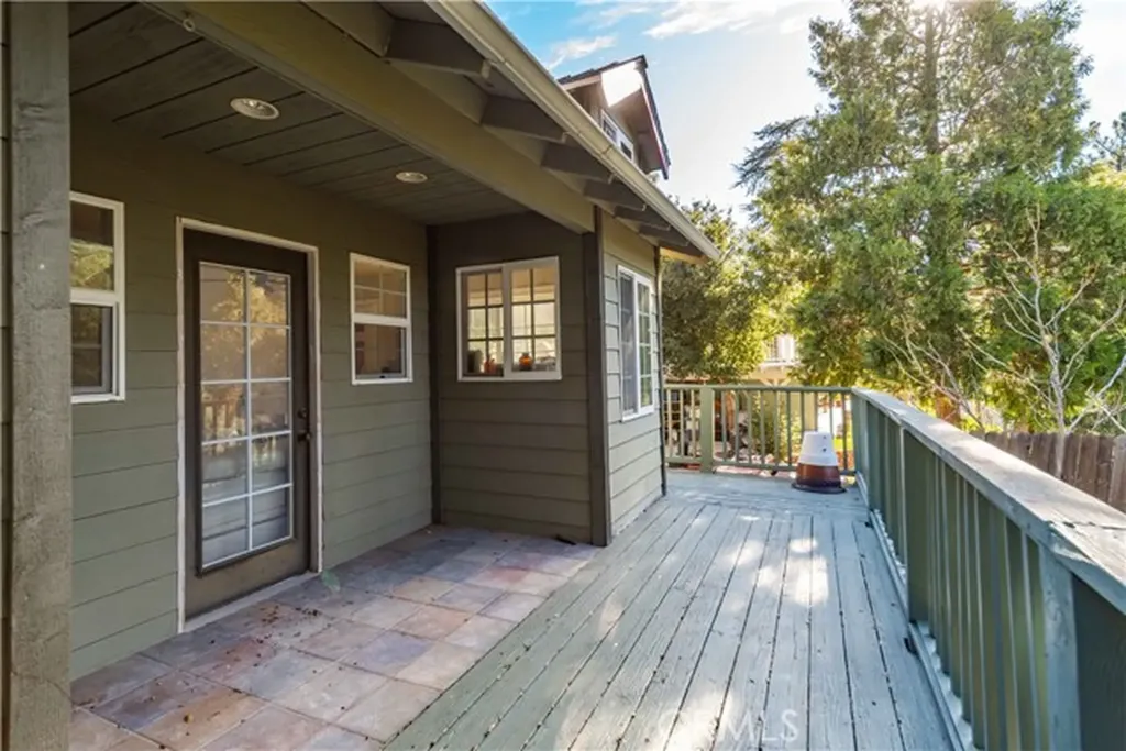 16029 Calle Hermosa Green Valley CA 91390