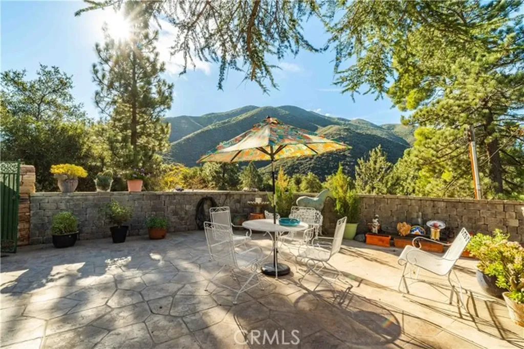 16029 Calle Hermosa Green Valley CA 91390