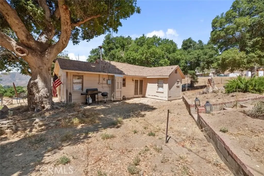 39813 Calle Carona Green Valley CA 91390