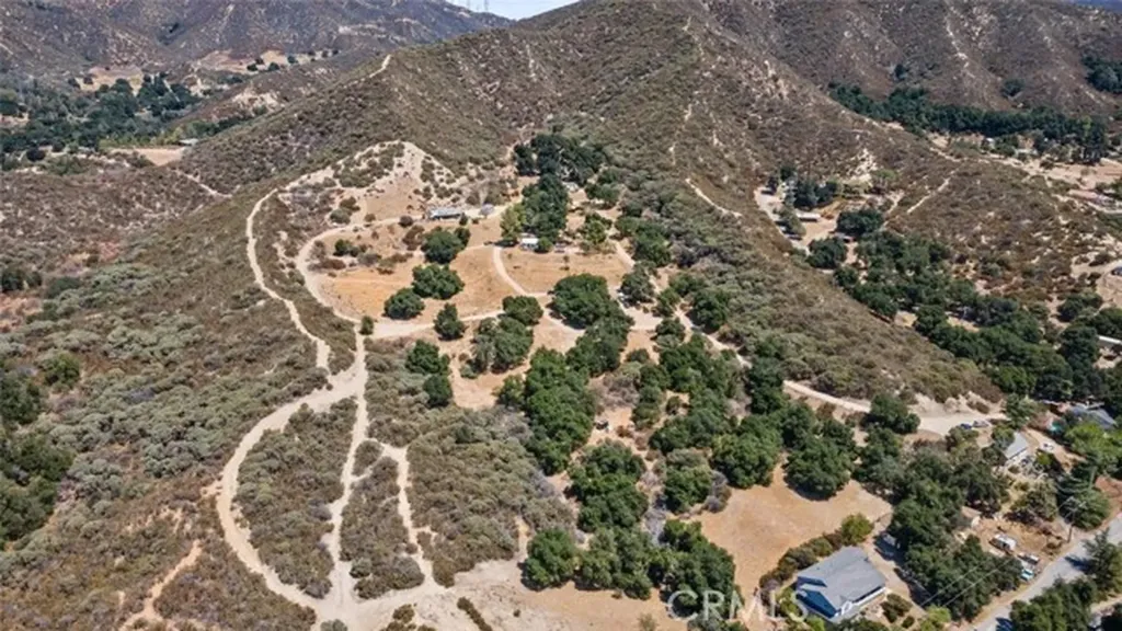 39813 Calle Carona Green Valley CA 91390