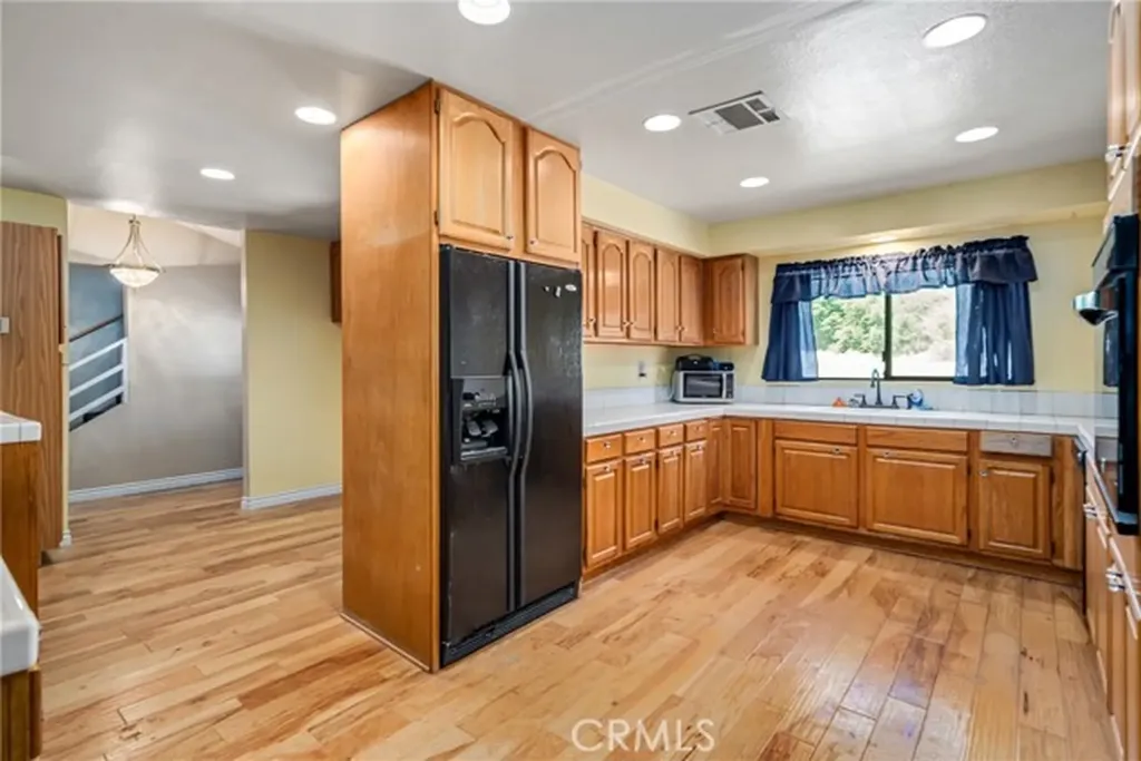 39828 San Francisquito Canyon Road Green Valley CA 91390