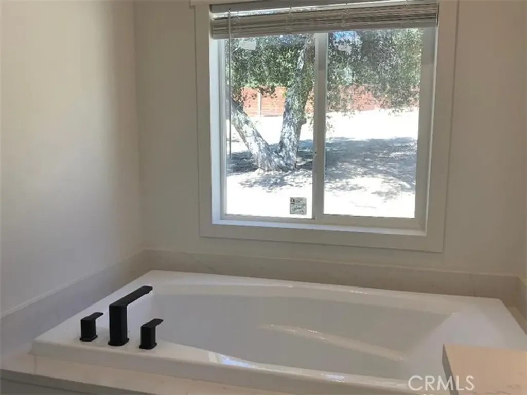 39421 Calle El Parado Green Valley CA 91390