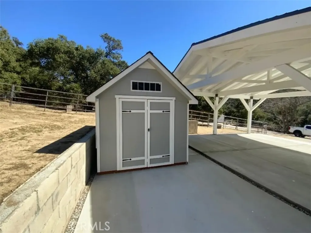 39421 Calle El Parado Green Valley CA 91390