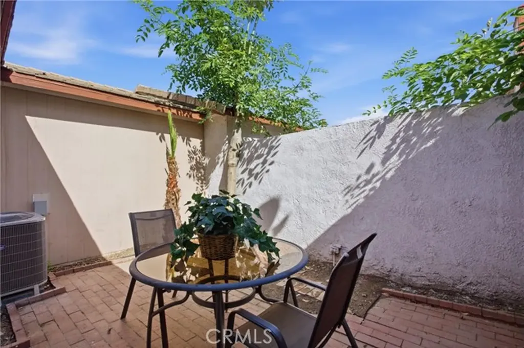 5219 Belvedere Way Montclair CA 91763