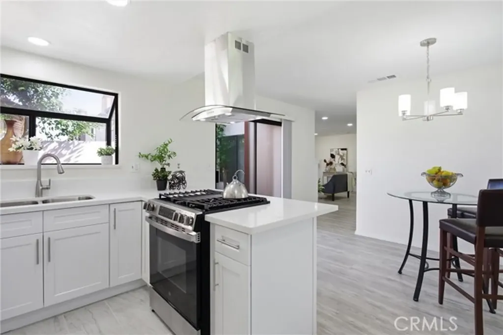 5219 Belvedere Way Montclair CA 91763