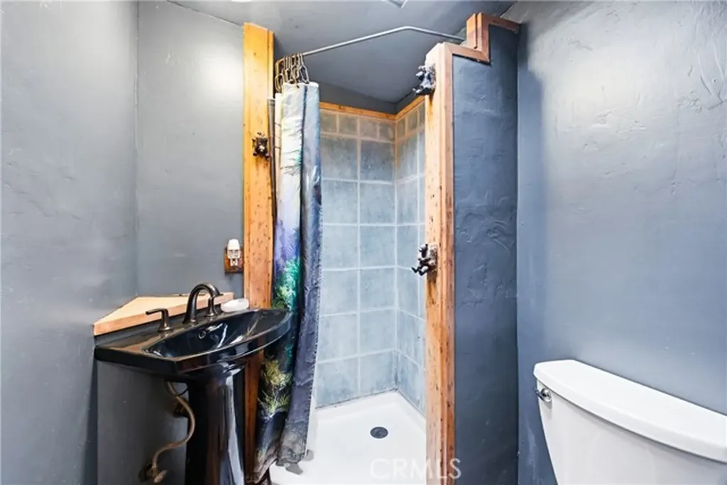 39608 Calle Cascada Green Valley CA 91390