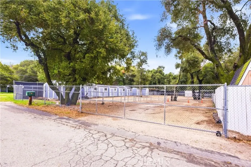 39608 Calle Cascada Green Valley CA 91390