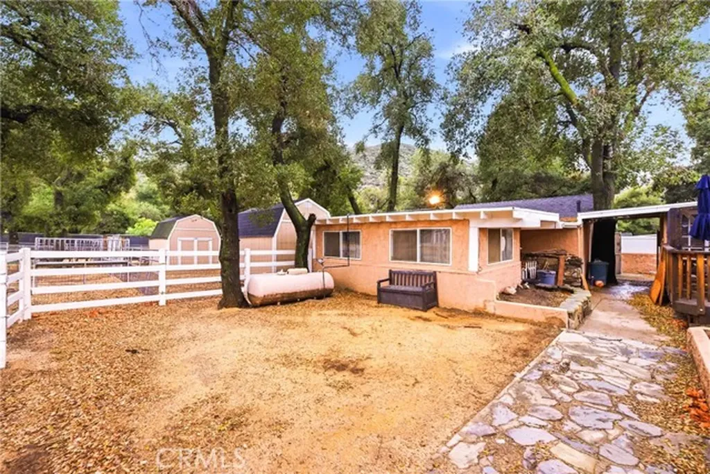 39608 Calle Cascada Green Valley CA 91390