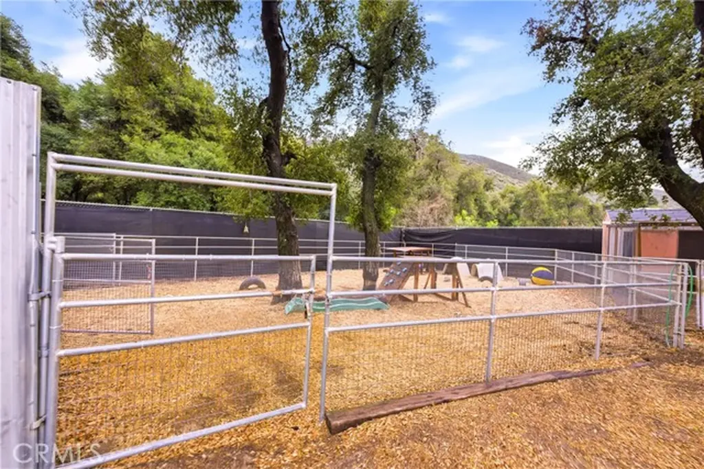 39608 Calle Cascada Green Valley CA 91390