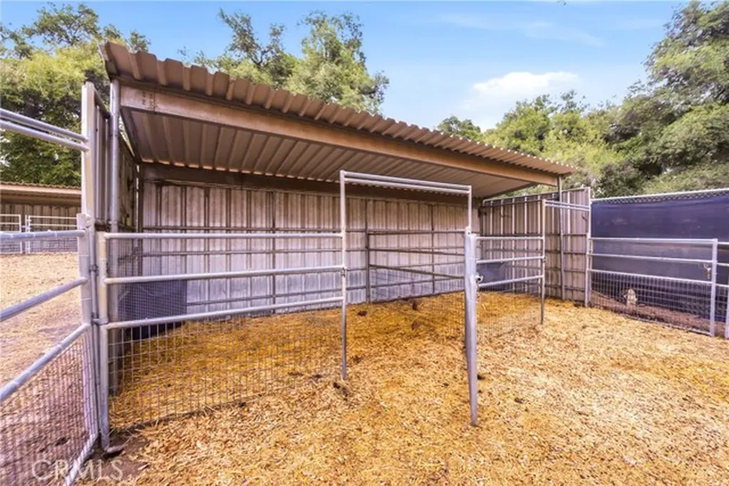 39608 Calle Cascada Green Valley CA 91390