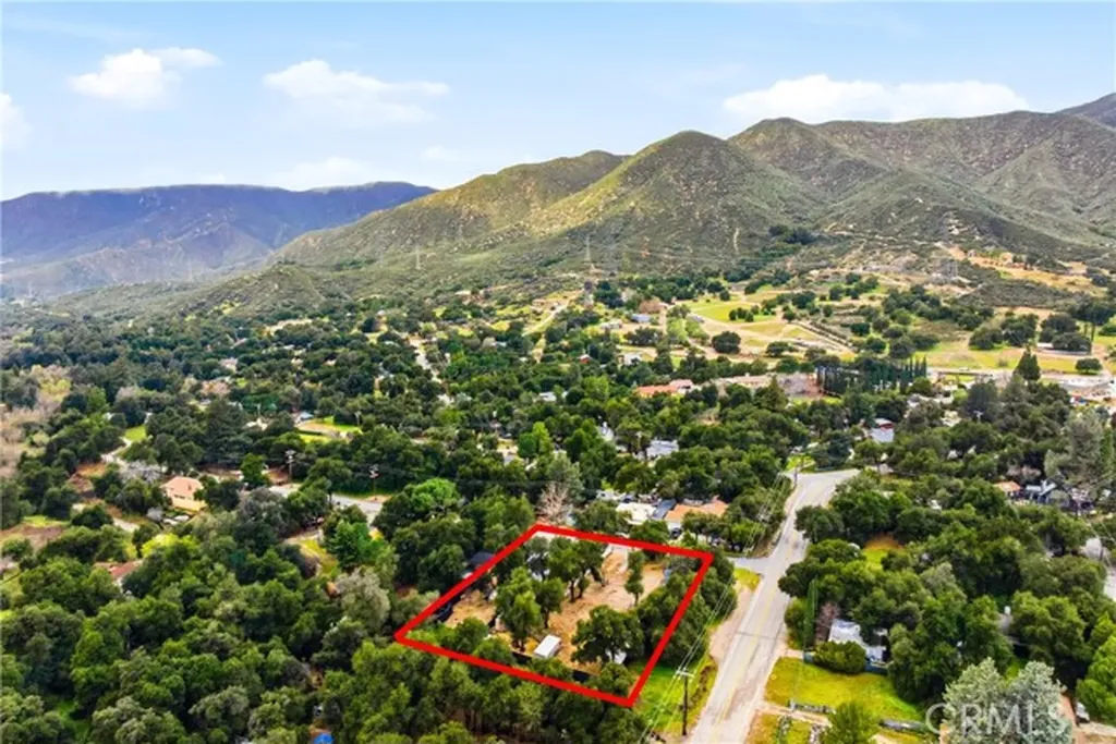 39608 Calle Cascada Green Valley CA 91390