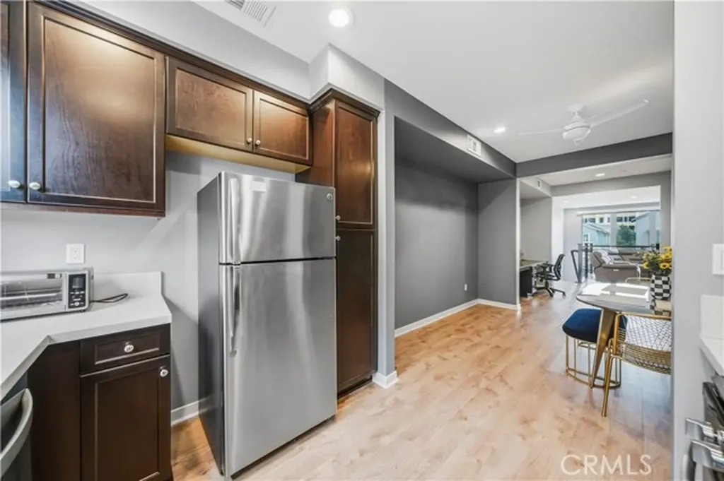 8847 Jacaranda Montclair CA 91763