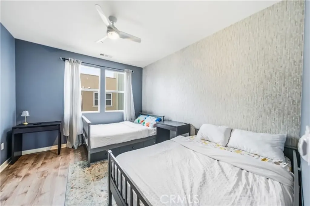 8847 Jacaranda Montclair CA 91763