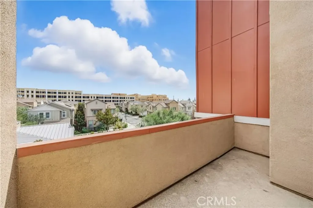 8847 Jacaranda Montclair CA 91763