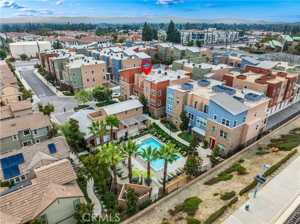 8847 Jacaranda Montclair CA 91763