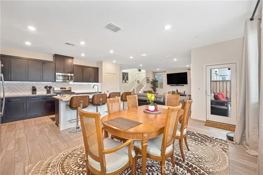 233 Cold Creek Oakley CA 94561