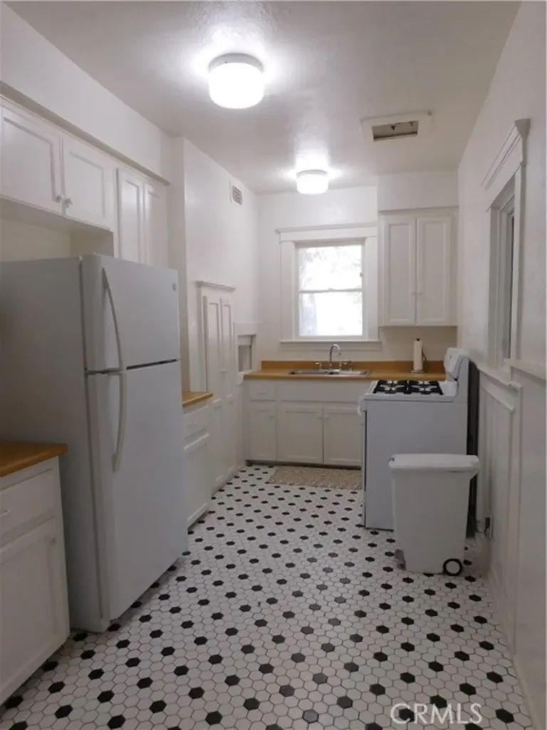 40116 Calle Plana Green Valley CA 91390