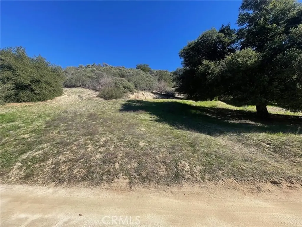1 Corner El Capitan Lomita Green Valley CA 91350