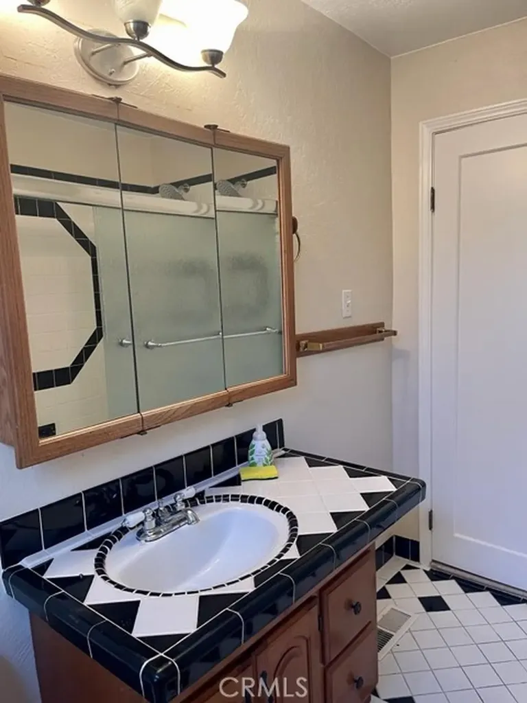 1308 Benedict Drive San Leandro CA 94577