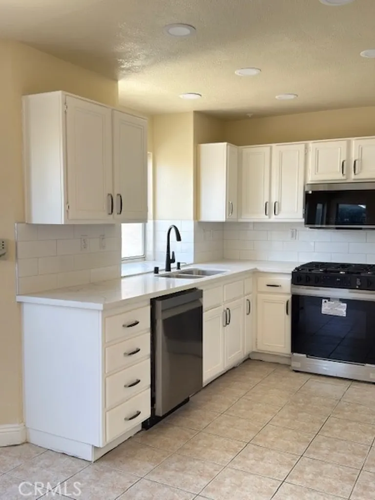 4444 Merle Street Montclair CA 91763