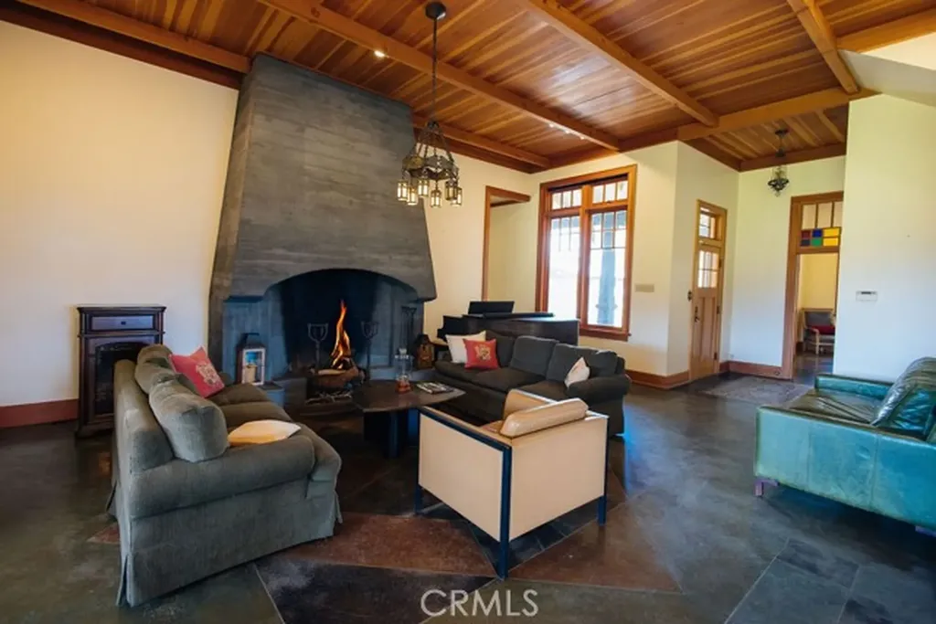 1001 Silverado Trail South St. Helena CA 94574