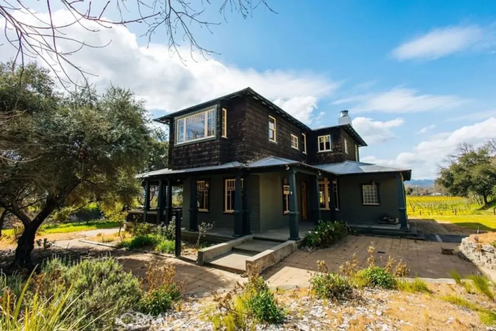 1001 Silverado Trail South St. Helena CA 94574