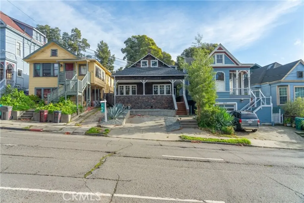 3520 Harrison Street Oakland CA 94611