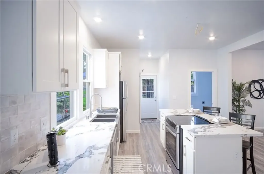 3520 Harrison Street Oakland CA 94611